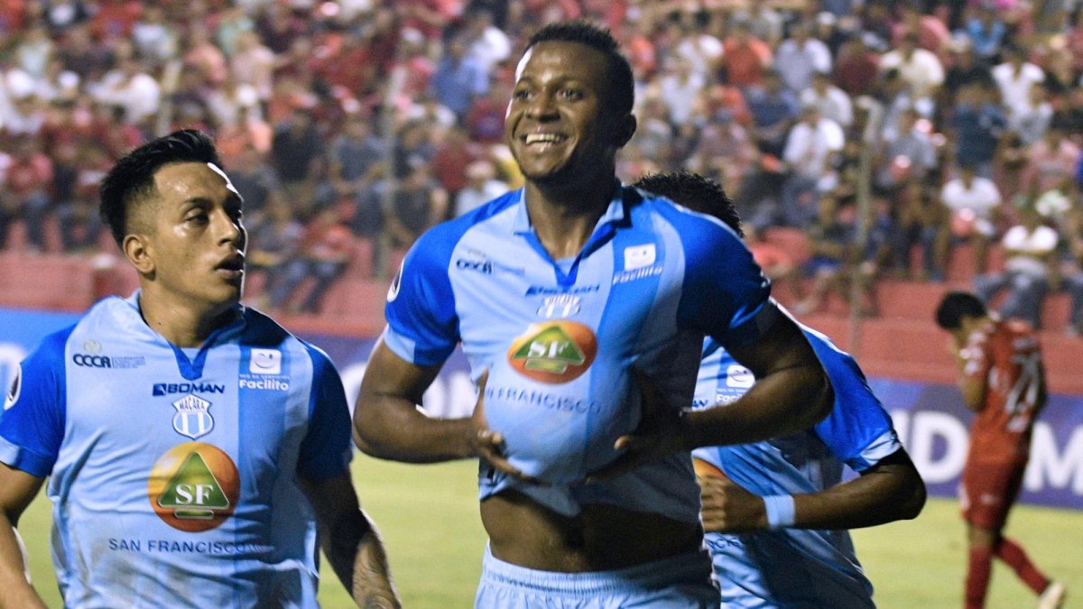 El partido promete el duelo entre el goleador de Macará, Michael Estrada, contra el portero paraguayo Bernardo Medina, de Mushuc Runa.