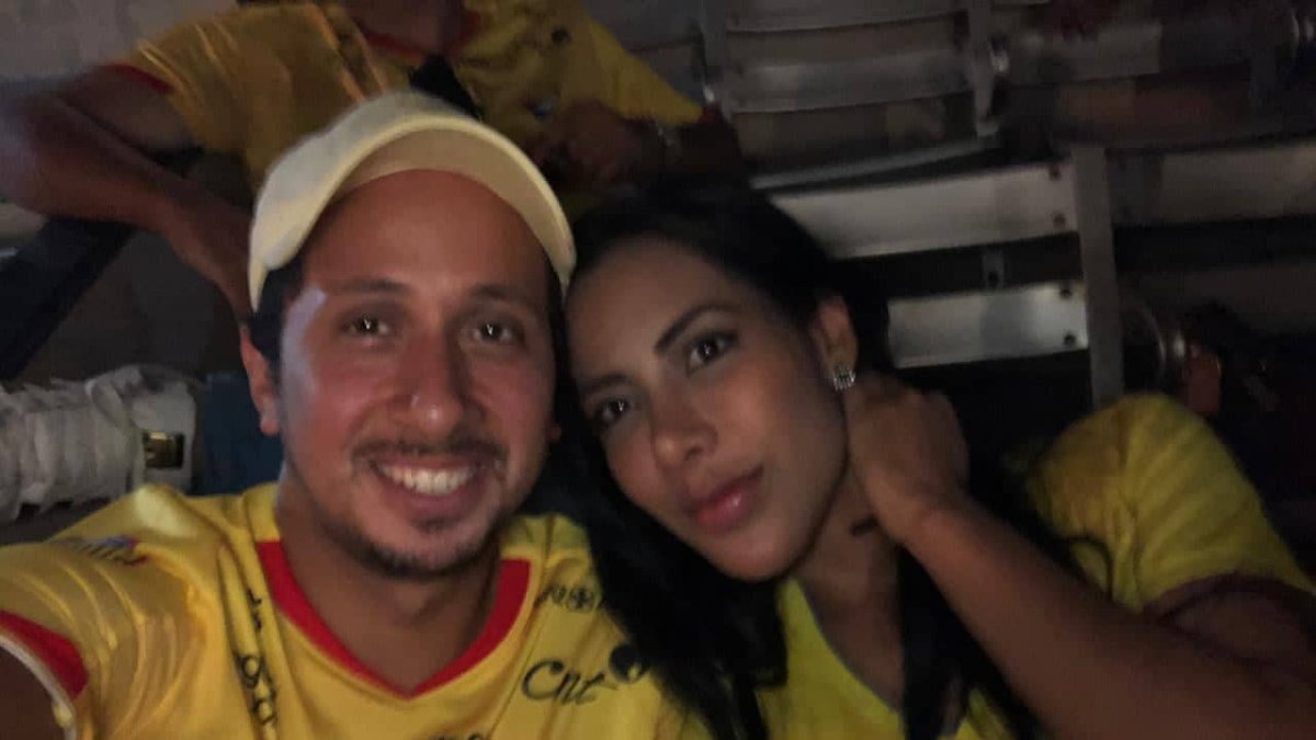 Ambos se fotografiaron en el Estadio Monumental de Barcelona.