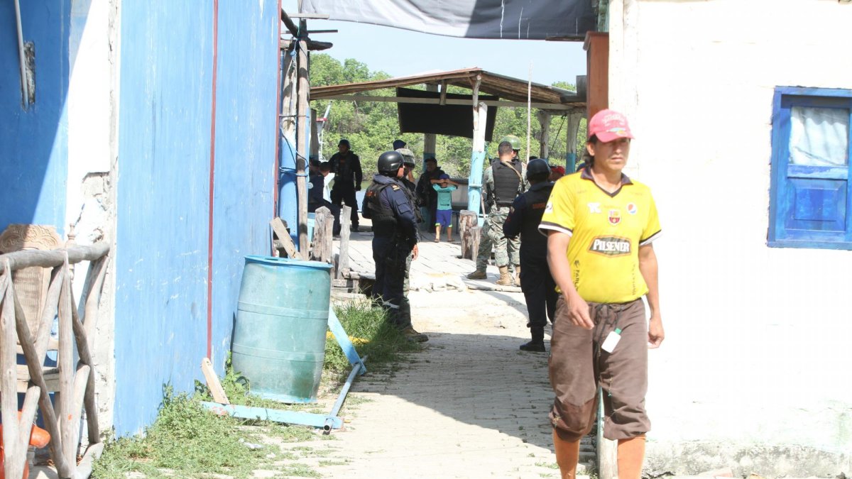Cada dos semanas, por cuatro días, la presencia militar se incrementa en el Golfo de Guayaquil.