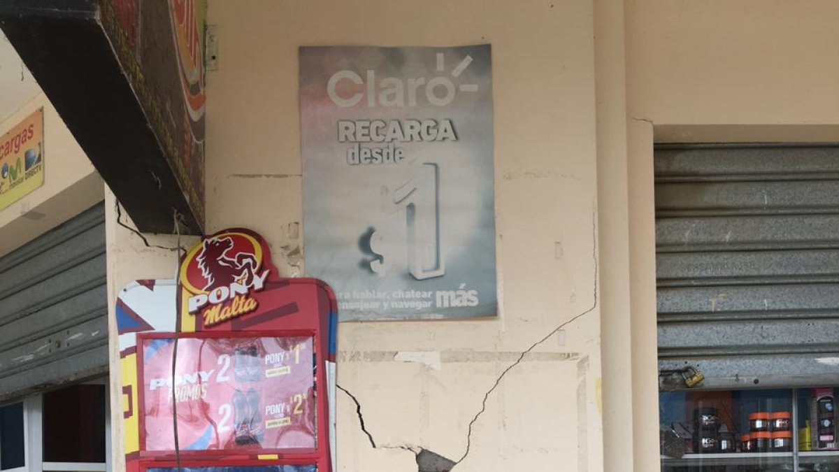 El sismo, registrado a las 02:41, dejó daños en Yantzaza.