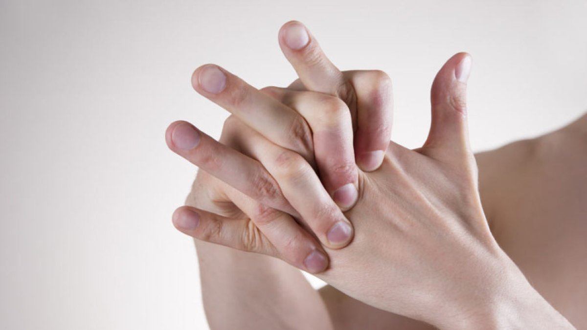 Crujirte los huesos puede desgastar el cartílago que forma el esqueleto humano.