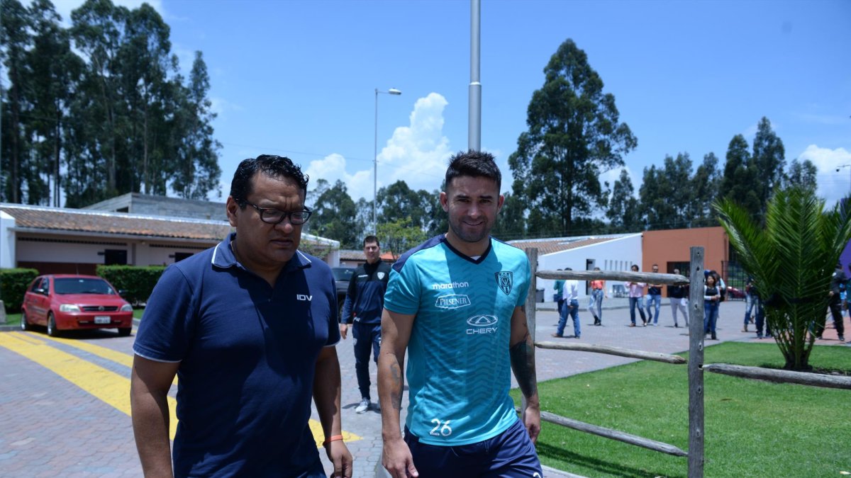Bieler recorrió las instalaciones del complejo de Independiente.
