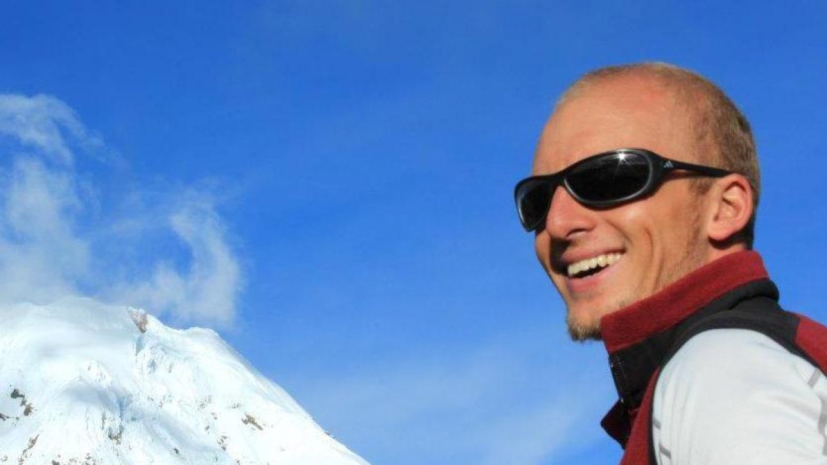 Karl Egloff, ecuatoriano de ascendencia suiza, logró este récord en su segundo intento en esta montaña.