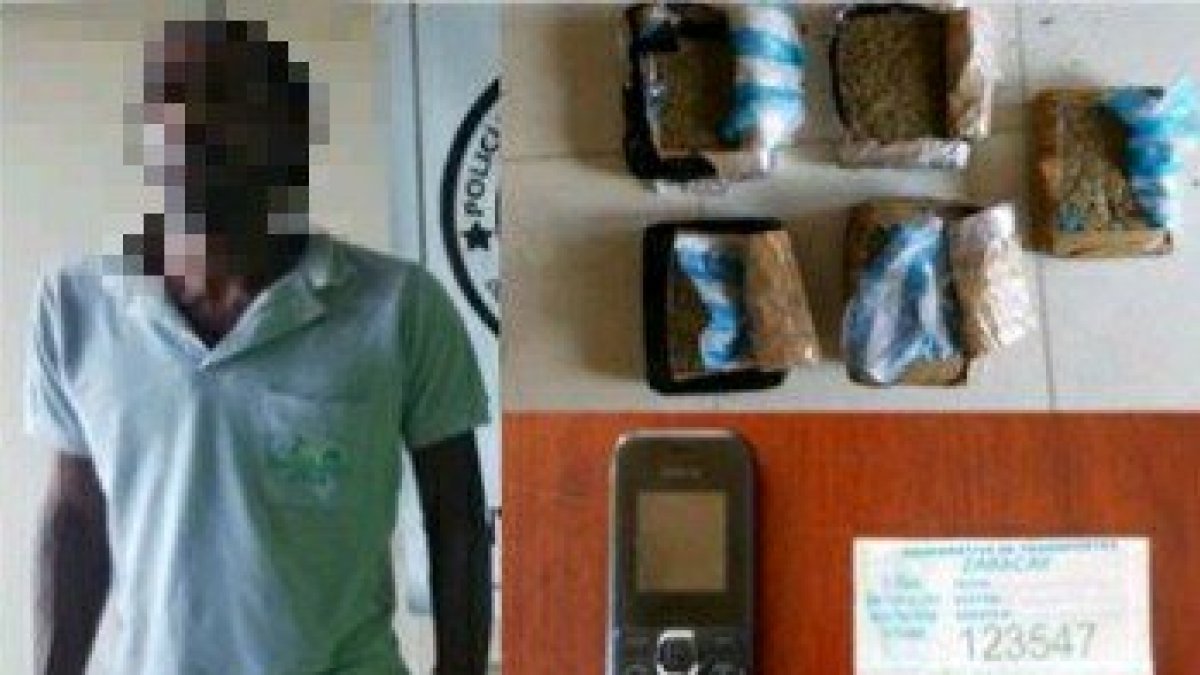 Los operativos efectuados por la Policía Nacional también dejaron como resultado 6 detenidos, 1 adolescente aislado, $452, 1 moto, 1 bicicleta, 14.183 dosis de cocaína y marihuana decomisadas.