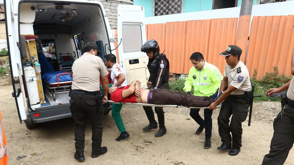 El sospechoso fue retirado herido y se encuentra bajo custodia policial.