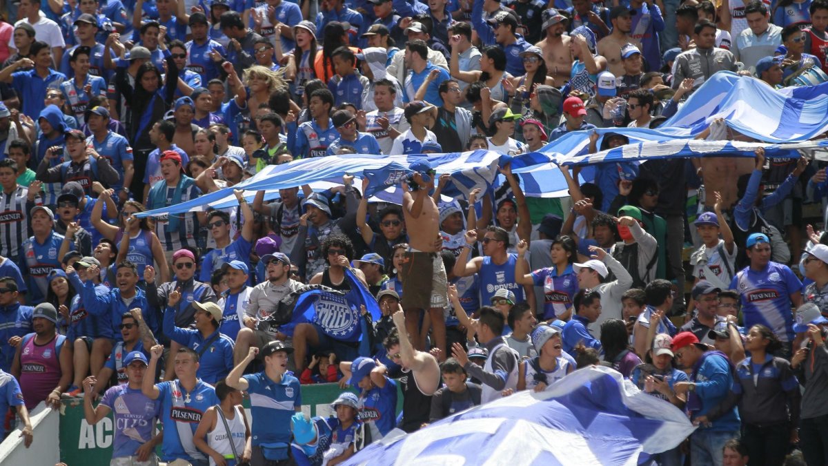 Referencial. La agresión se dio en el partido que jugó Emelec con El Nacional.