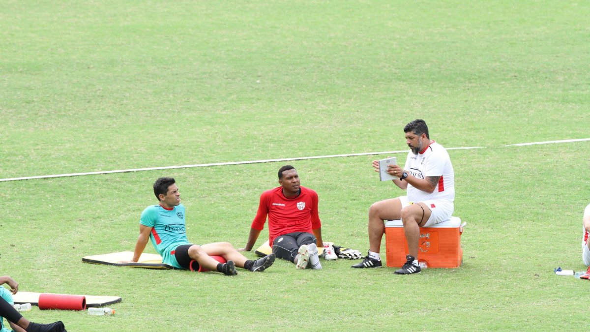 Matías Oyola ha vuelto a hacer fútbol y en cualquier momento regresa a la titularidad.