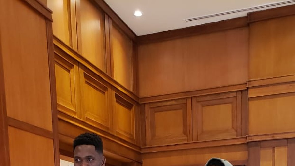 Los jugadores de Liga de Quito, Andrés Chicaiza, José ‘Choclo’ Quinteros y Jefferson Intriago junto a Romario Ibarra, fueron los primeros en llegar al hotel de la concentración en Guayaquil.