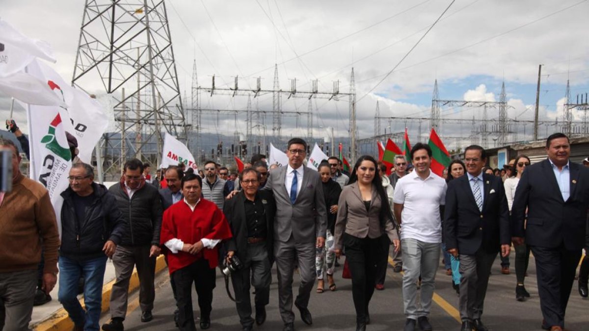 Familiares de las siete víctimas acudieron a la ceremonia.