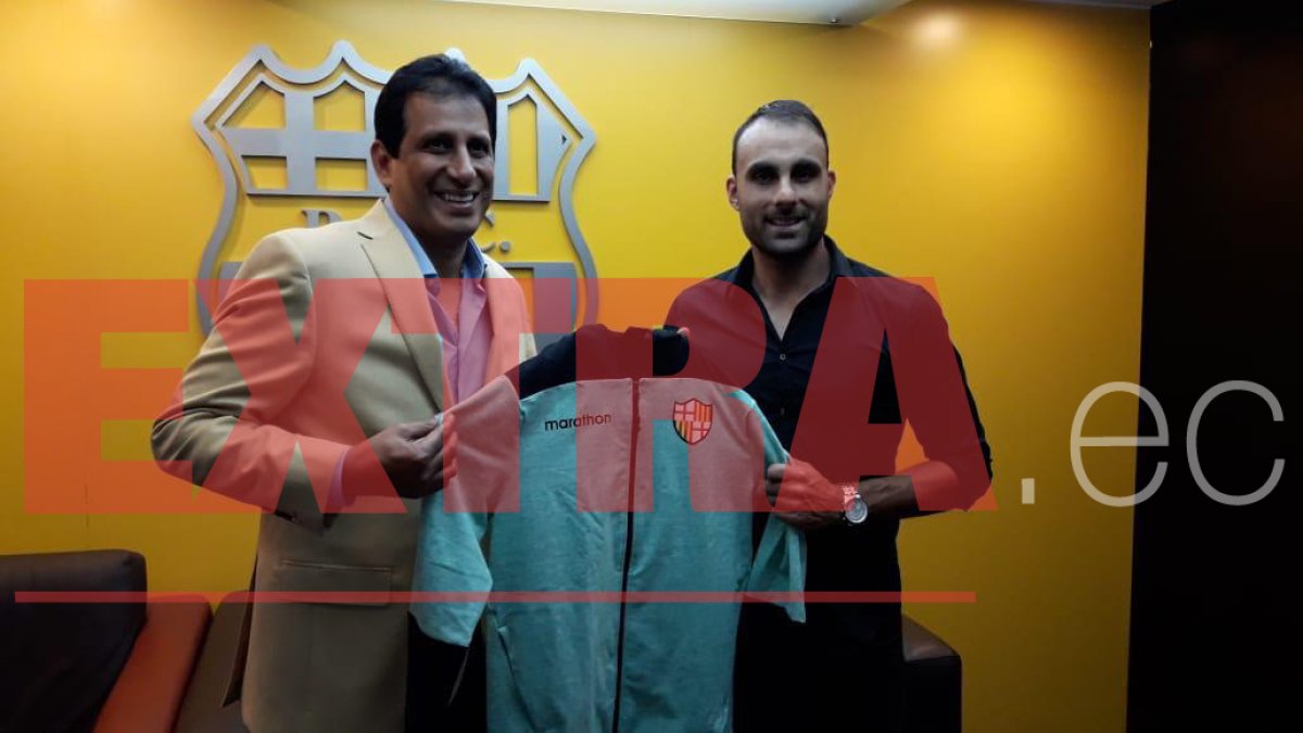 EXTRA pudo conversar con el presidente José Francisco Cevallos, quien dijo que todo está cerrado y que llega a reforzar a la plantilla amarilla; en las próximas horas el portero viaja a Montevideo.