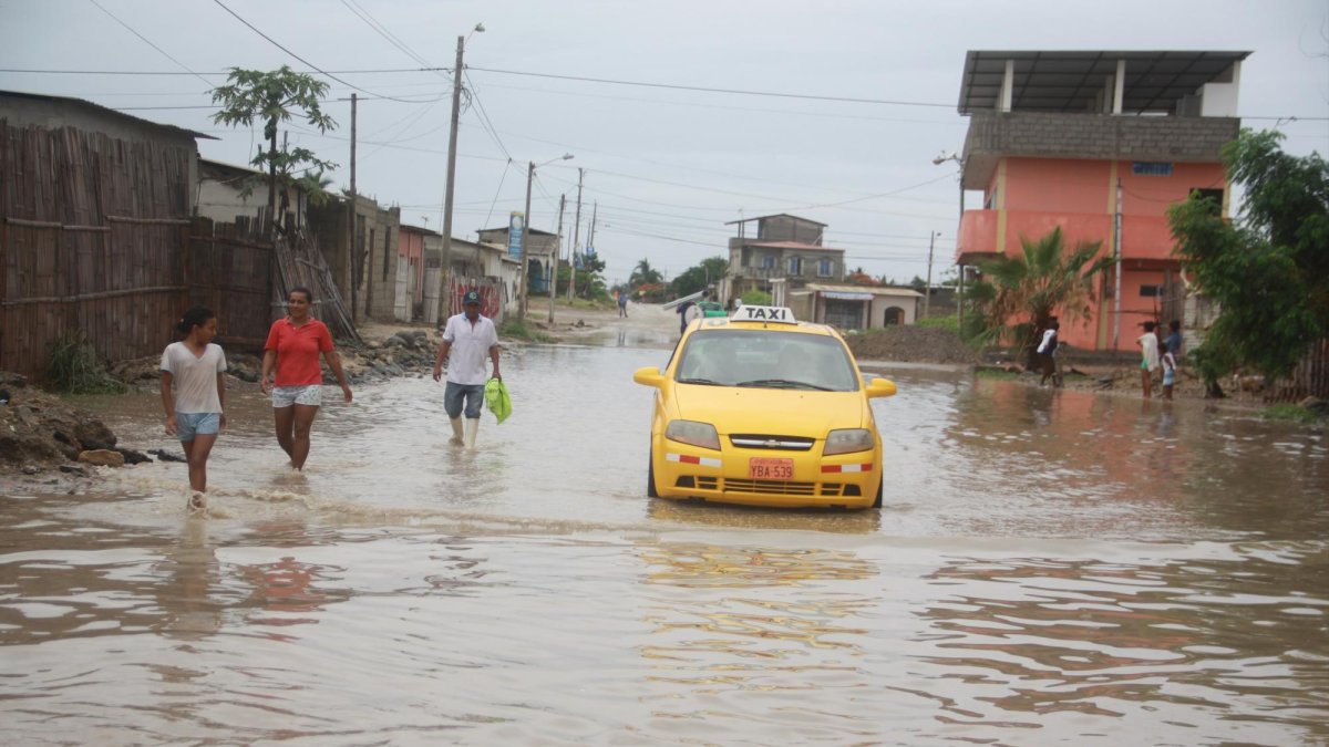 Inundaciones se registraron en La Libertad y Salinas.