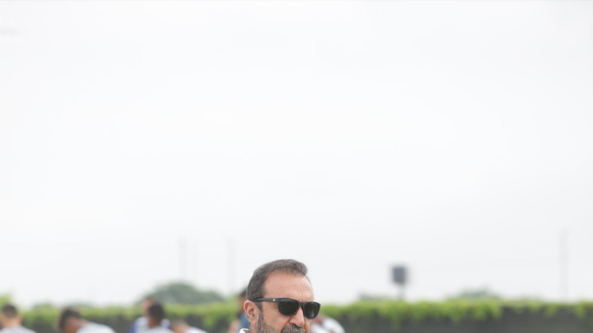 Nassib Neme fue sarcástico ante las polémicas arbitrales durante el encuentro entre Emelec y Liga.