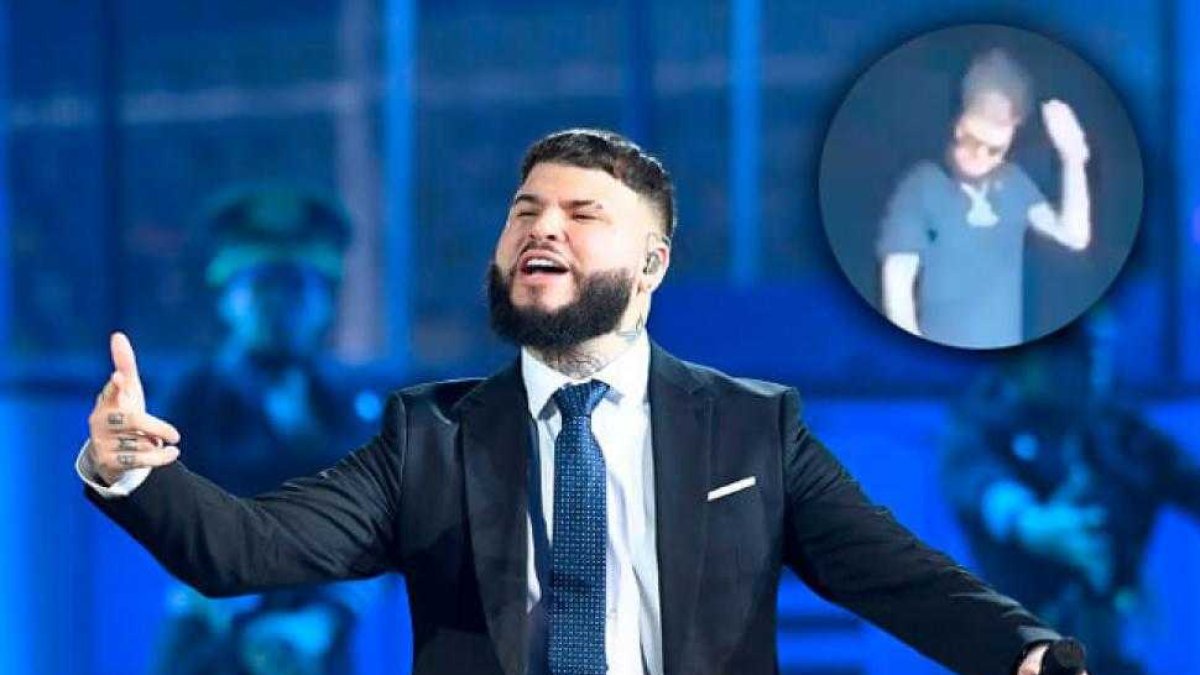 El bochorno lo pasó en pleno concierto.