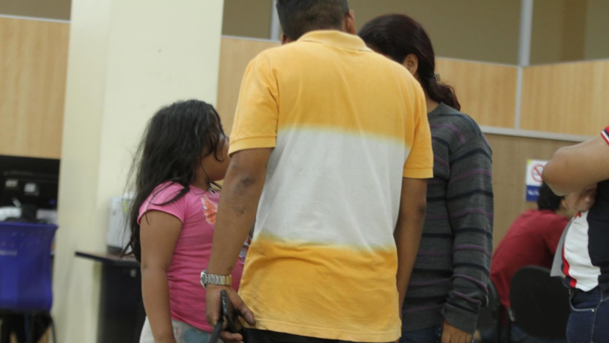 Abuelo encontró a su nieta quien estaba perdida en Naranjal.