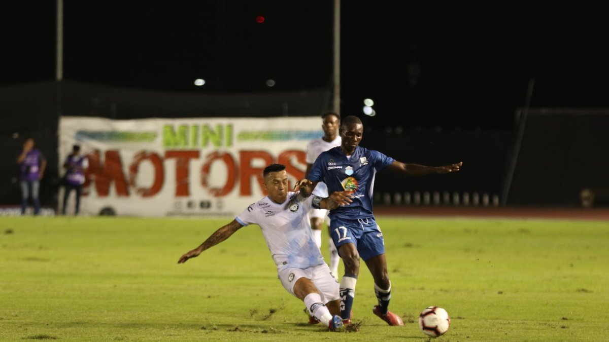 Los últimos 15 minutos salvaron el partido, pues Ciampichetti ingresó en el 65 en reemplazo de Michael Estrada y anotó en el 77, mientras que el defensa Jairo Jiménez marcó el empate local en el 86.