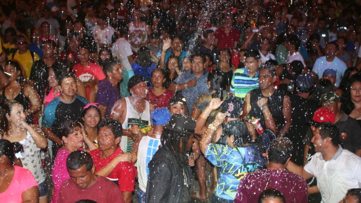 Discotecas también fueron una opción de diversión.