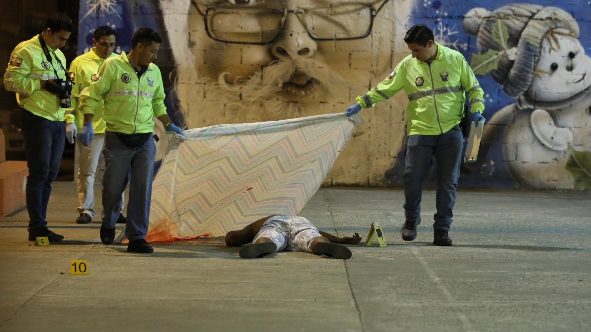 Jair Berrones Quintero, de 25 años, quedó tendido sobre la calzada donde hizo deporte.