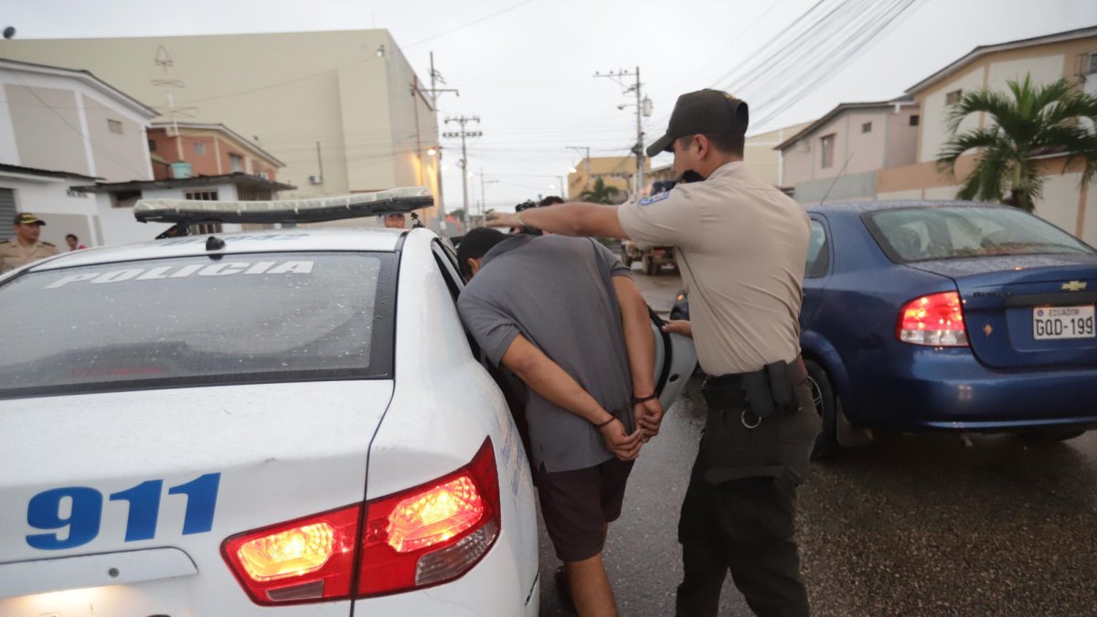 El hombre es sospechoso del robo de un vehículo ocurrido el 18 de junio en la cooperativa Juan Montalvo.