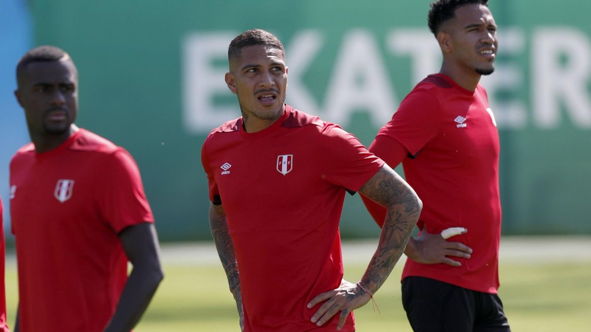 Ricardo Gareca, seleccionador peruano, que no quiso desvelar el once que saltará al césped, afirmó que todos los jugadores están en buenas condiciones físicas.