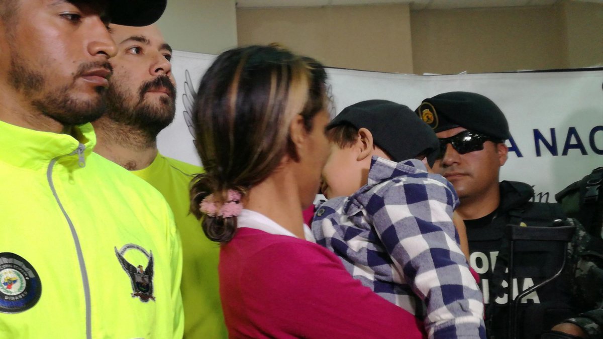La madre y su hijo se reencontraron en Cuenca.