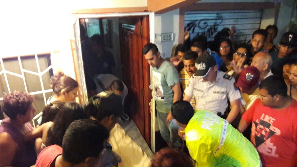 La víctima era Ulpiano Martínez, de unos 60 años de edad, un reconocido estilista de este cantón.