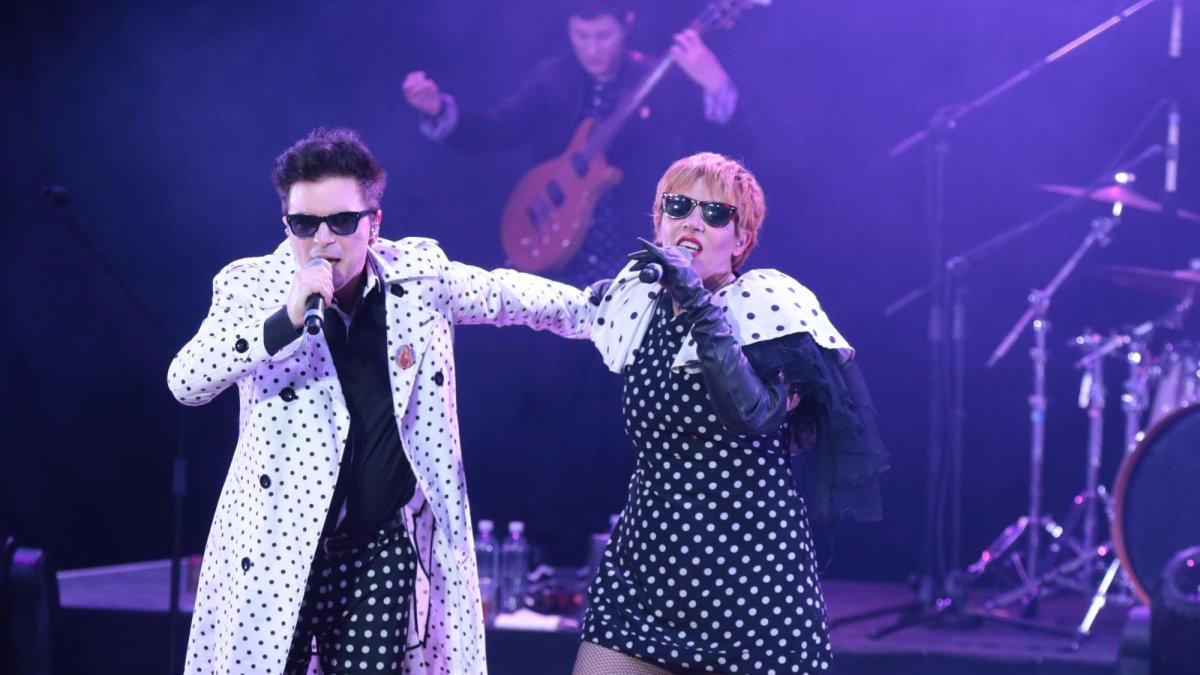 La agrupación argentina, conformada por Ale Sergi y Juliana Gattas, se presentó en el teatro Centro de Arte.