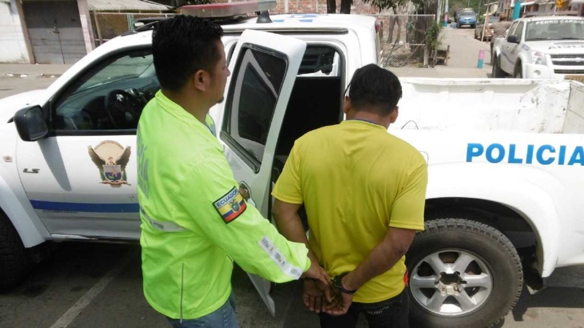 El sujeto estaba a cargo de sus hijas luego del abandono de la madre.