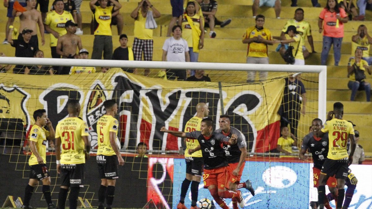 Los toreros se encontraron con un aguerrido Aucas, que se llevó un punto por un gol de Federico Laurito, a diez minutos del final.