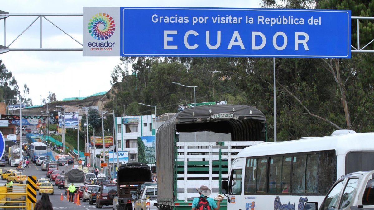 El puente de Rumichaca es el lugar más concurrido para ir hasta Colombia.