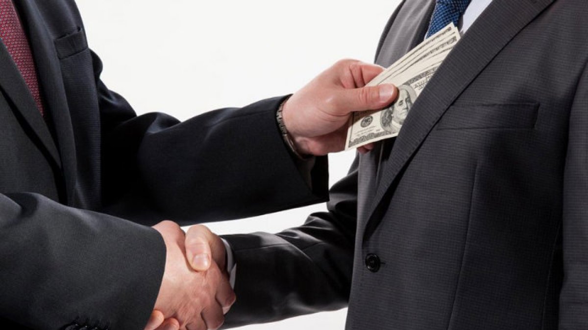 El pasado jueves, la secretaria jurídica de la Presidencia, Johana Pesántez, entregó a la Asamblea Nacional el proyecto de Ley Orgánica Anticorrupción y Protección al Denunciante.