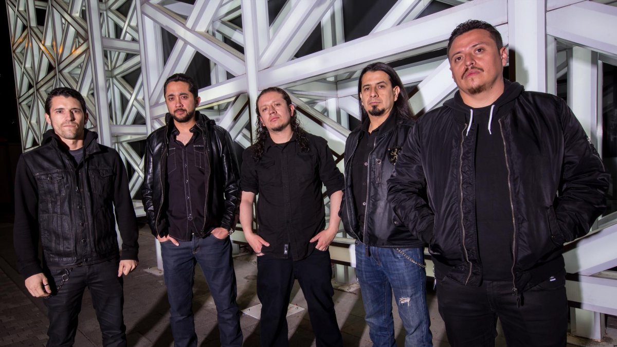 La agrupación quiteña presentará un espectáculo en el que combinarán su estilo con el de la música clásica.