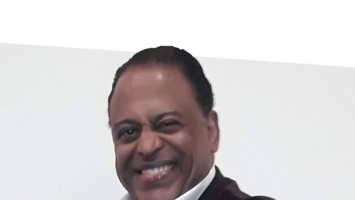 Wilfrido Vargas comenzó a cantar a los 4 años y profesionalmente a los 9. Hoy tiene 70.