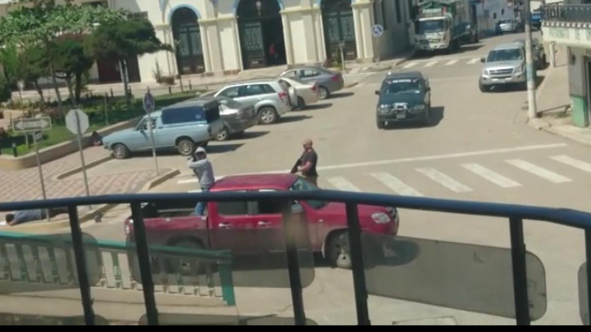 Imágenes del video del robo.