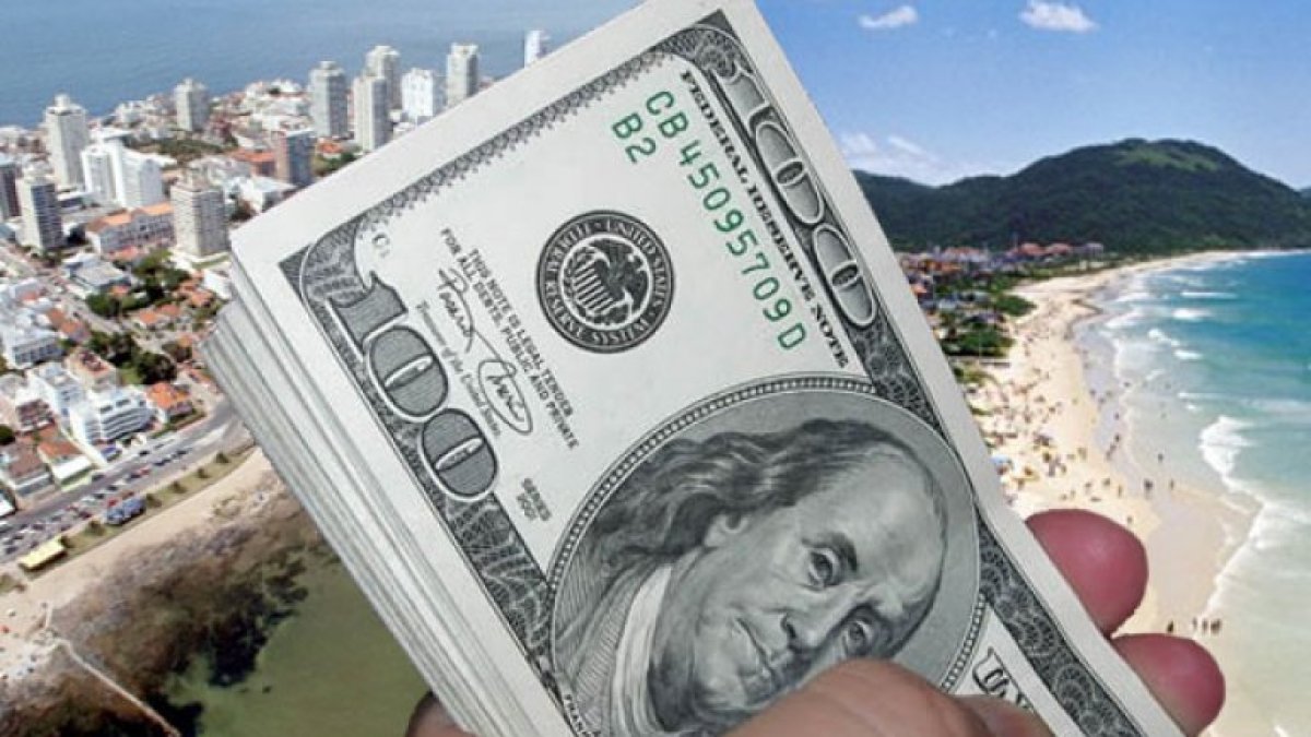 Referencial. La moneda que manejen influye mucho de acuerdo al poder adquisitivo que tengan. En el caso del dólar, lo que puedes comprar en cada país varía según los costos que manejen en cada país.