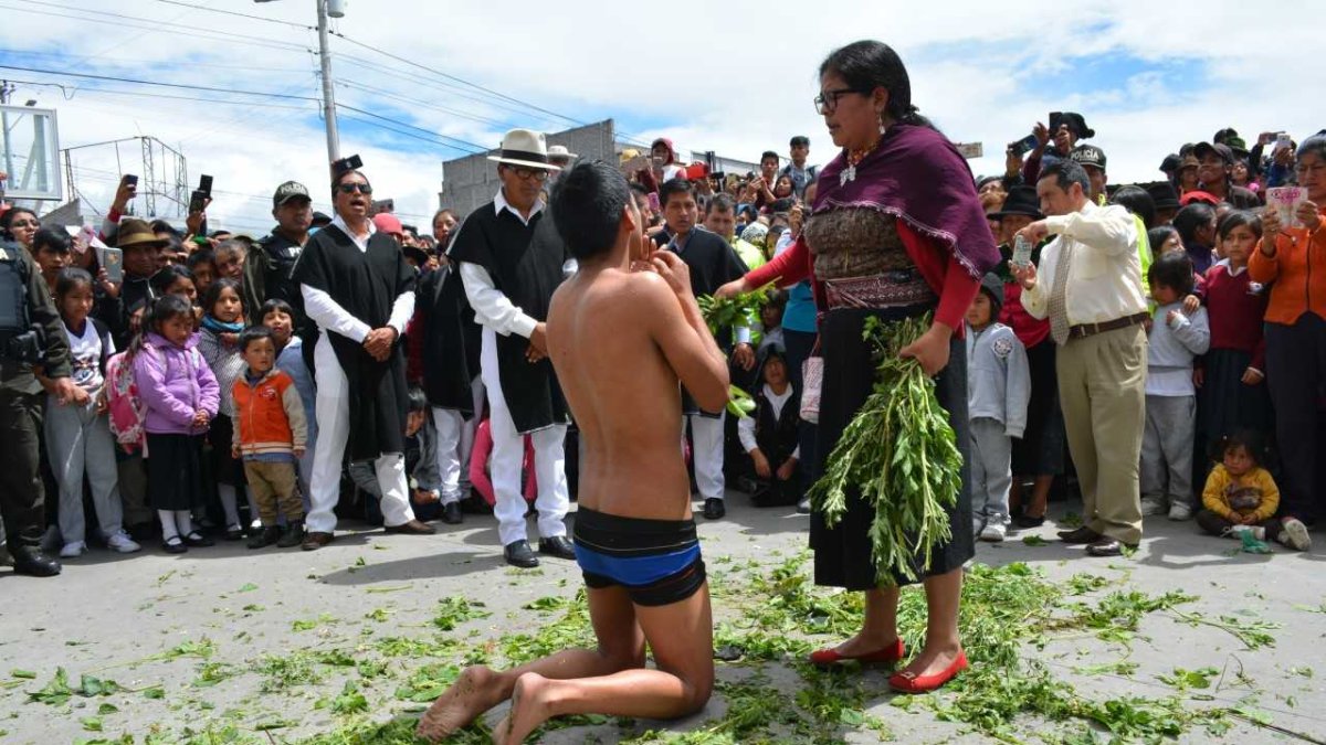 La sanción se realizó en la Plaza Central.