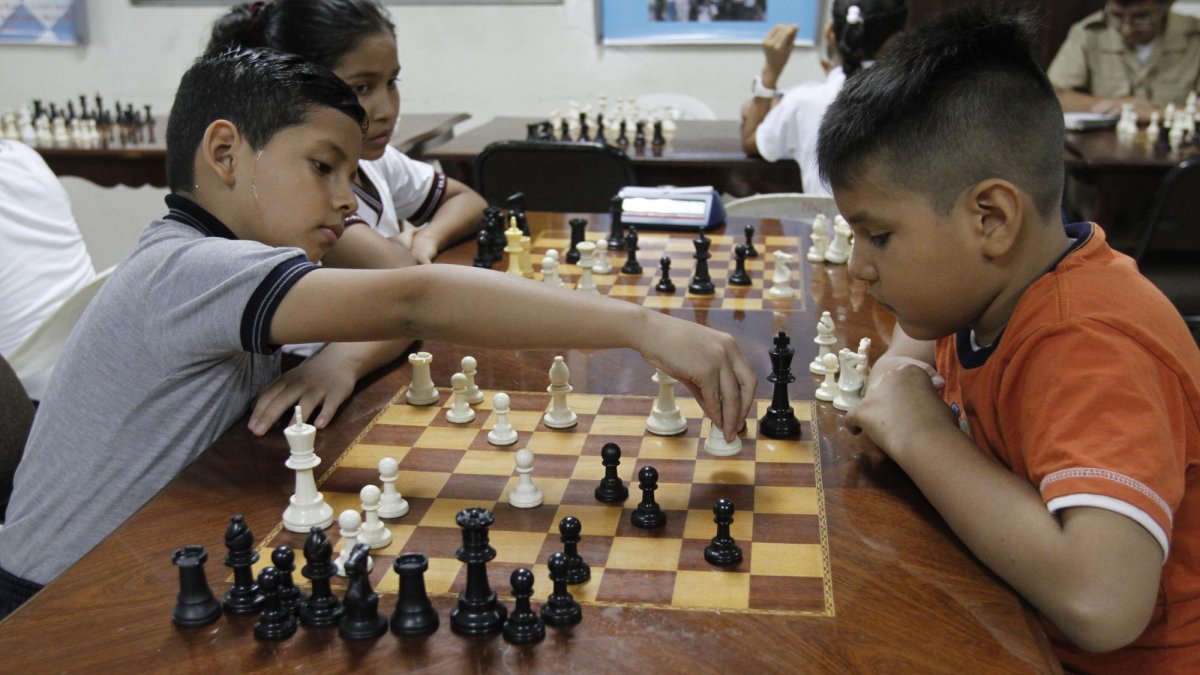 Cuando las clases concluyen, los pequeños del hogar tienen varias opciones para divertirse y seguir aprendiendo.