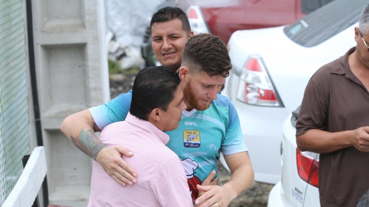 Francisco Silva pasó de ser el capitán a lucir como un total desconocido en Delfín.