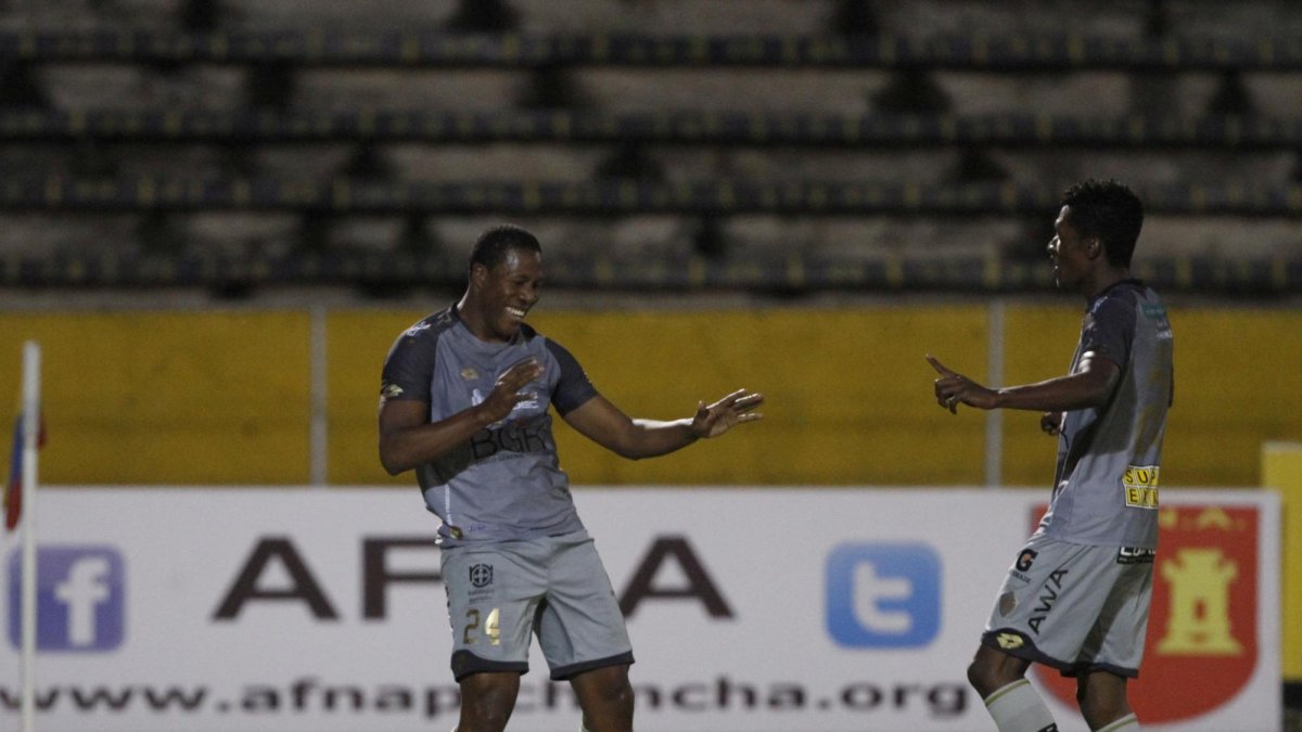 En el Cierre de la Fecha 13 se enfrentan el Club Deportivo El Nacional vs Tecnico Universitario en el Estadio Olimpico Atahualpa.