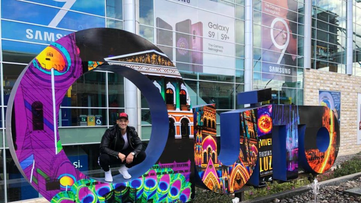 El músico argentino llegó a Quito.