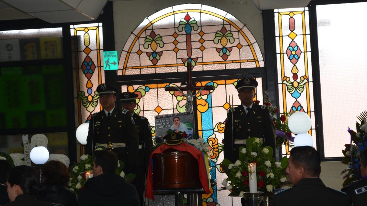 El sepelio se lleva a cabo este 28 de agosto.