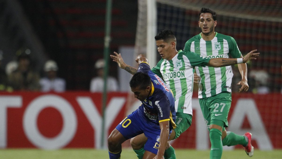 Los locales mantuvieron el dominio pero le bajaron el ritmo al juego y terminaron ganando con holgura un encuentro en el que Delfín vivió una pesadilla.