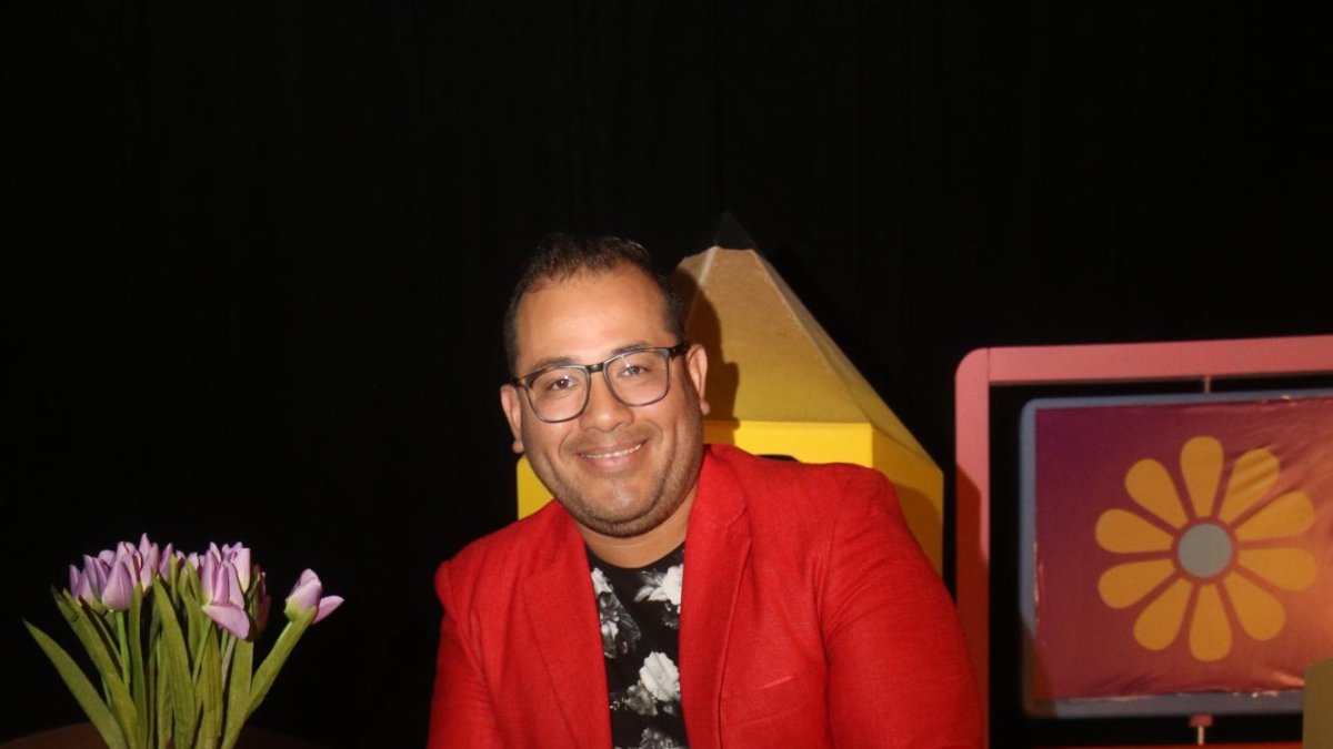 Es conocido como El ciclón de la salsa.