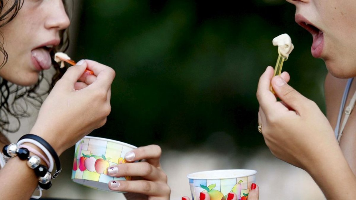 Durante la adolescencia se adquieren gustos y aversiones alimentarias que pueden ser perjudiciales.