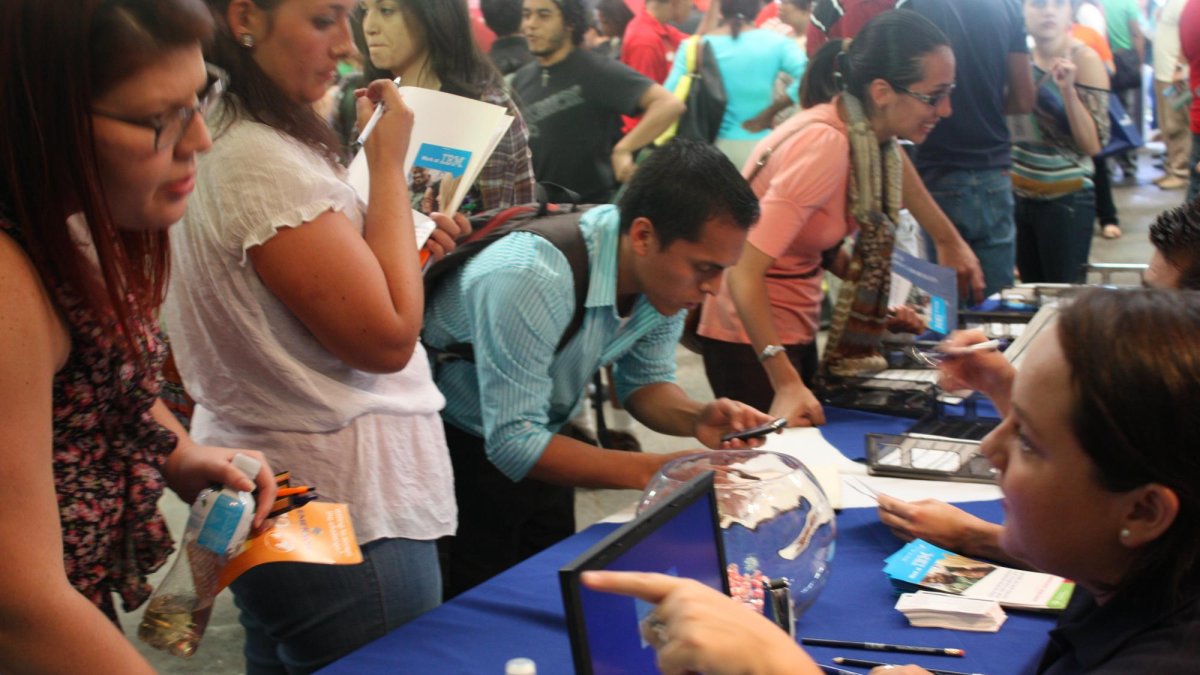 Referencial. Uno de los requisitos es cumplir con la estatura mínima.