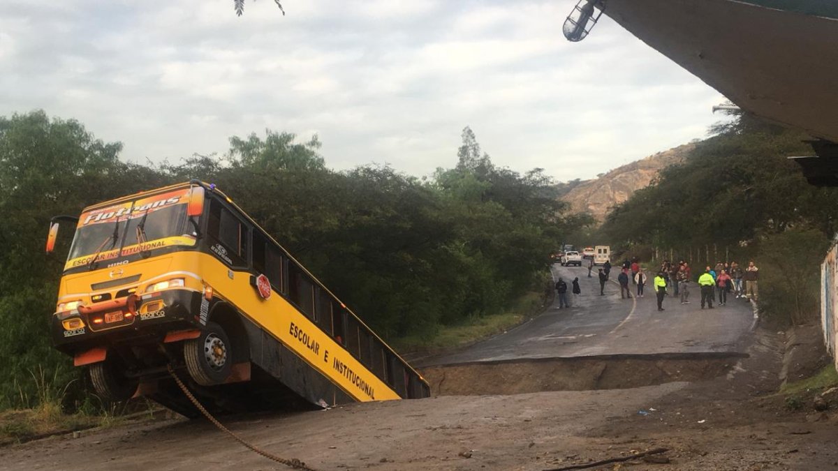 El vehículo llevaba a 30 pasajeros.
