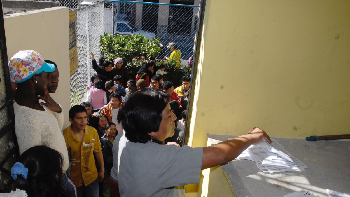 Referencial. Contar con exámenes previos hechos es necesario.