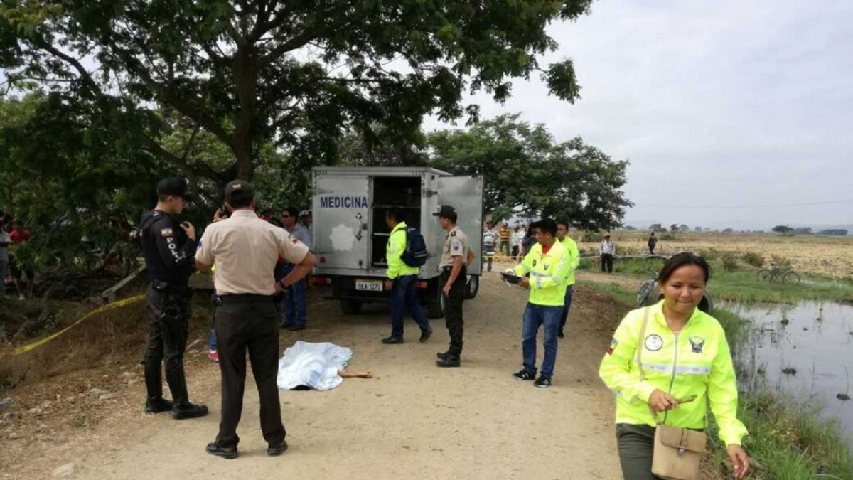 El hecho había ocurrido mientras el joven salía a pie de su domicilio ubicado en el recinto el Tamarindo del sector Río Seco, a 25 minutos de la población del cantón Samborondón.