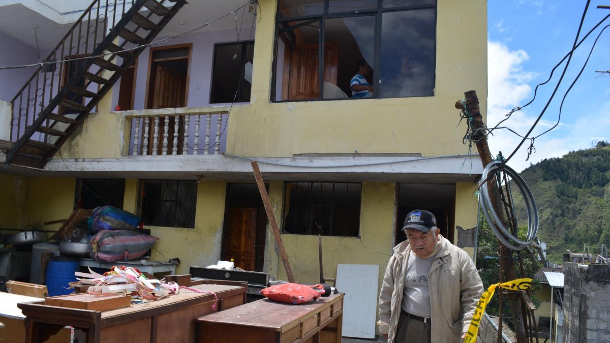 Una explosión de gas ocasionó la emergencia.