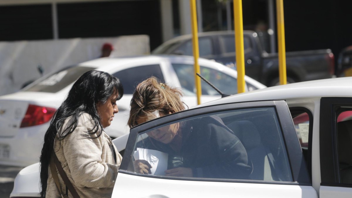 La joven agredida por su pareja fue llevada a la Fiscalía.