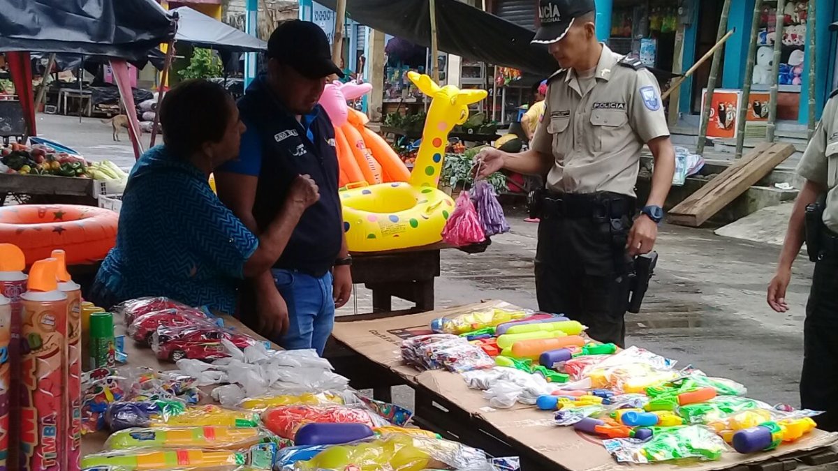 El decomiso de anilina inició el primer día del feriado.